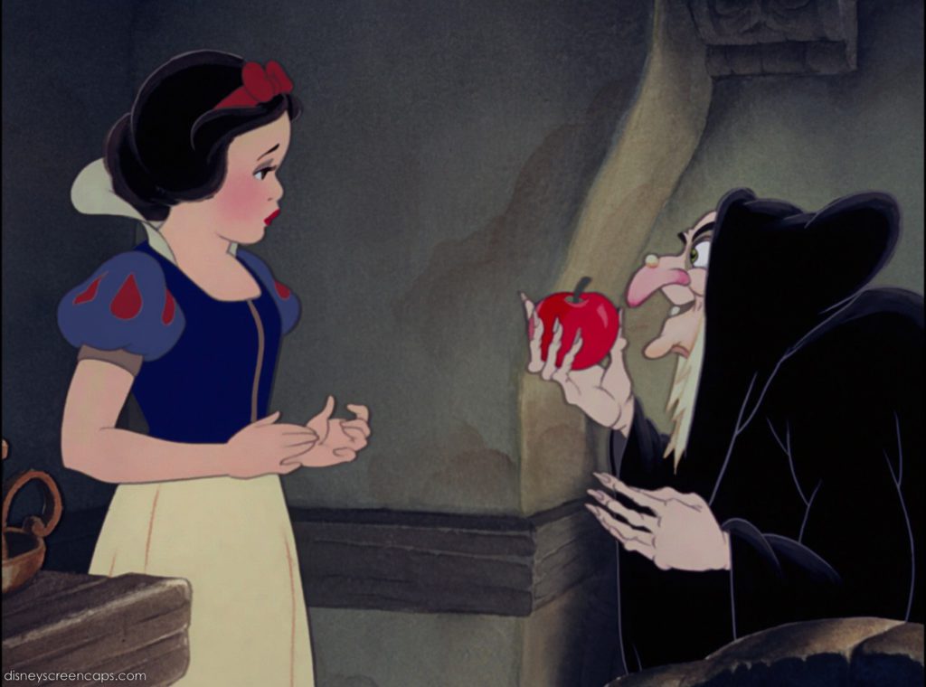 Snow White the Witch and the apple 1